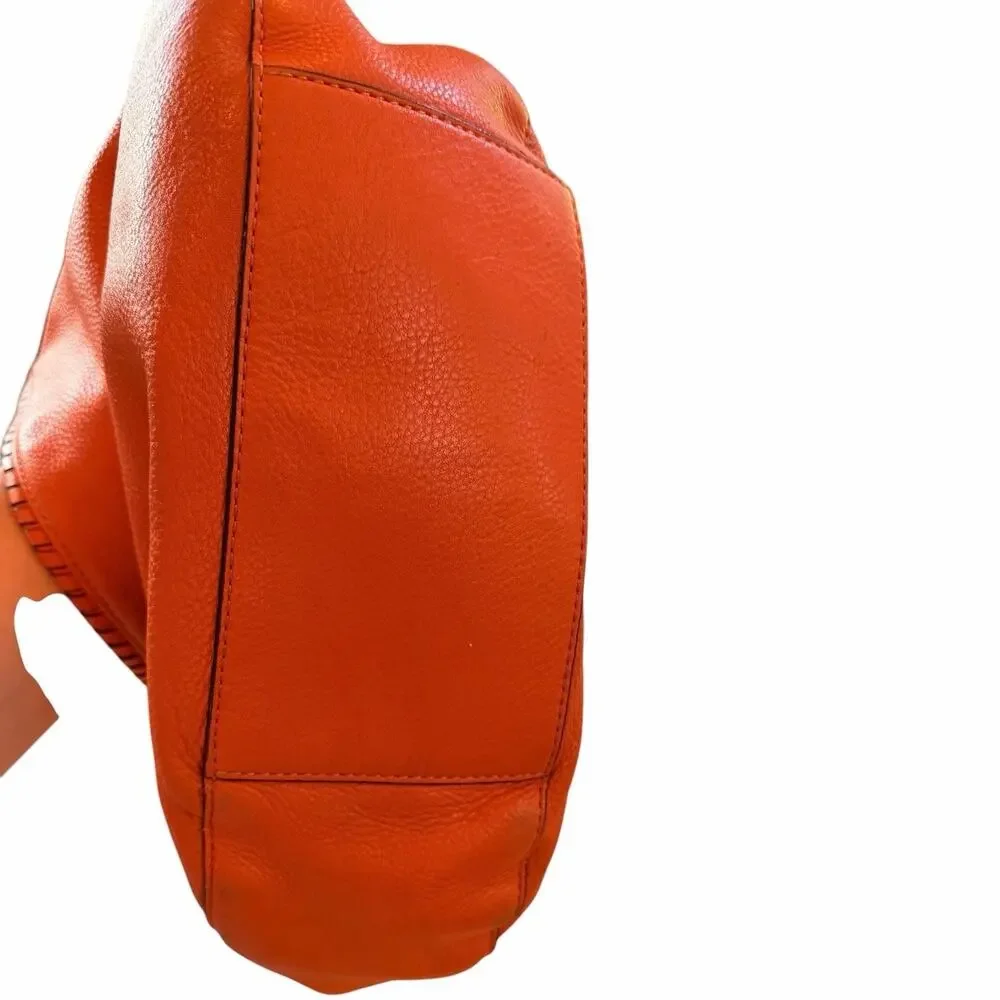 Michael Kors hobo note